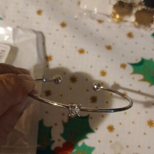 Elegant Silver Bracelet with Crystal Accent